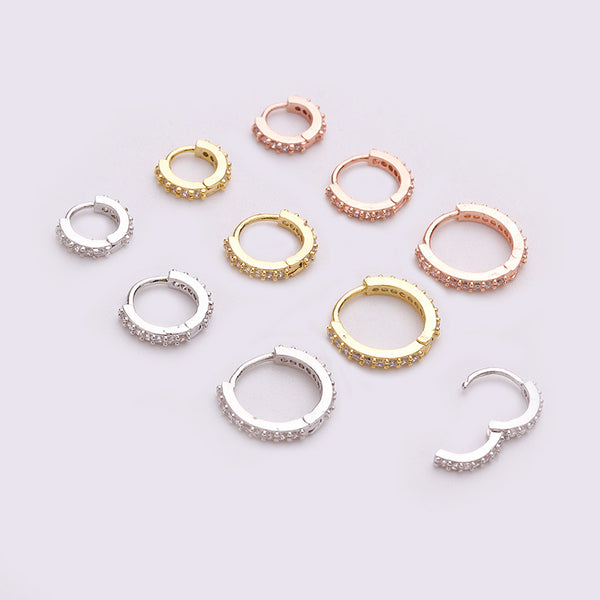 PAVÉ HUGGIE HOOPS