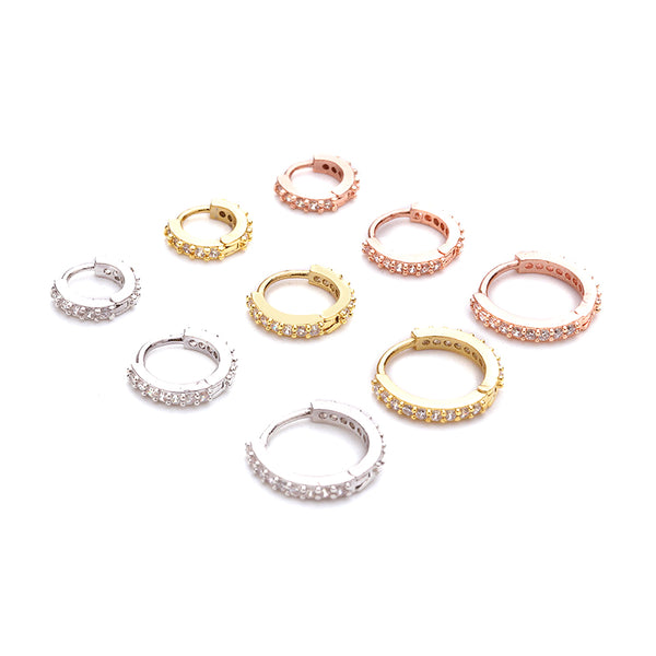 PAVÉ HUGGIE HOOPS