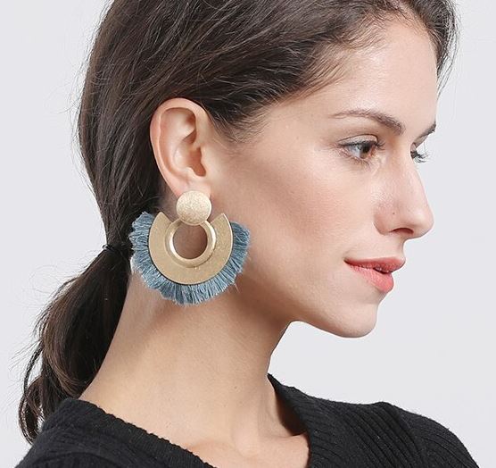 ARDYST TASSEL EARRINGS