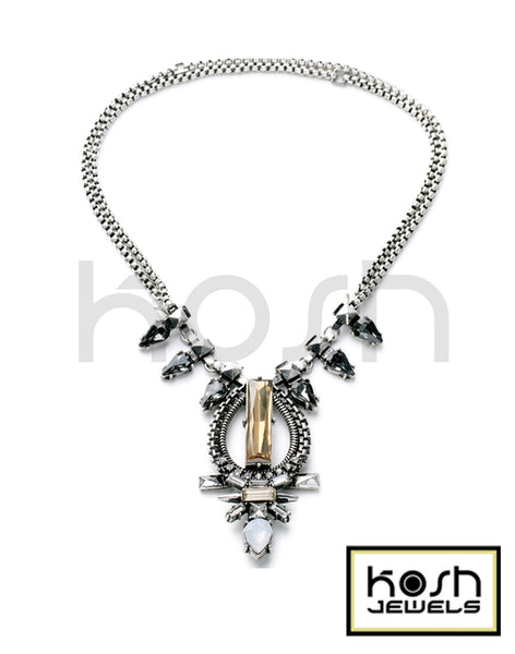 ELIZABETH STATEMENT NECKLACE
