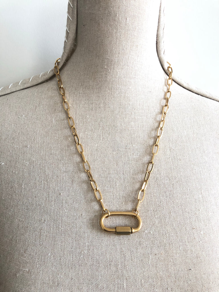18k Yellow Gold Paper Clip Necklace 20”, Women's Fashion, Jewelry &  Organizers, Necklaces on Carousell