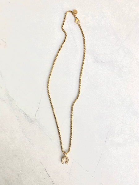 PAVÉ MINI PENDANT NECKLACE - HORSESHOE